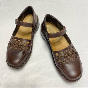 NAOT~Stylish MaryJane Leather Shoes, Sz. 40 (9)